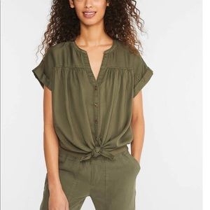 Lou & Grey Fluid Twill Tie Front Shirt size M